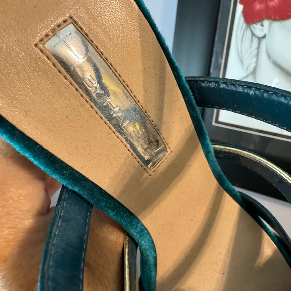 H by Halston Size 7.5 Velvet Peacock Green heels. - Picture 7 of 8